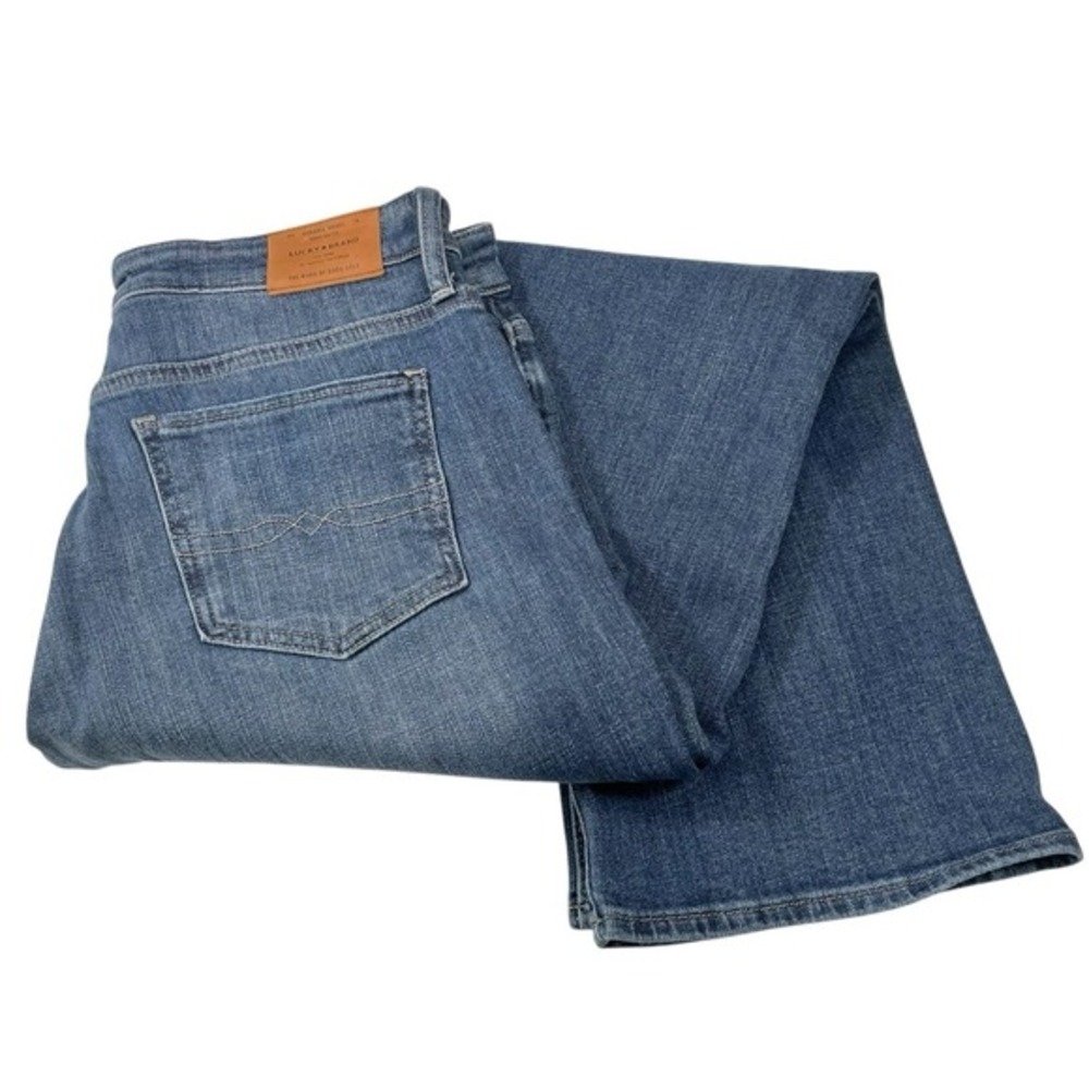 Lucky Brand 32x29 Blue Straight Leg Jeans Mid Rise Denim Americana Indie Sleaze